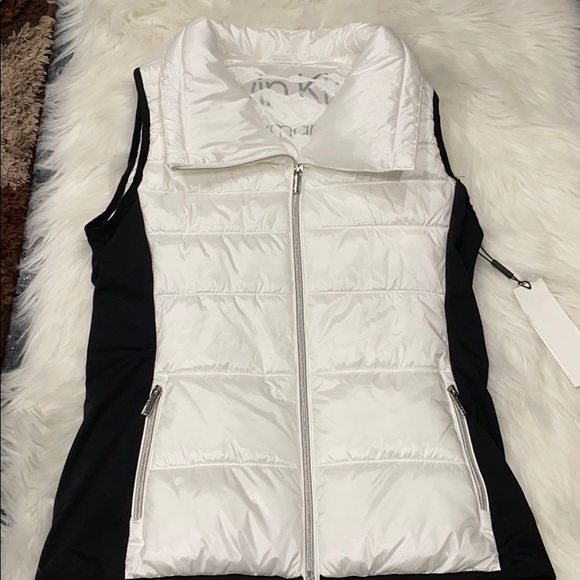 Calvin Klein Performance MixedMedia Quilte… - Picture 2 of 9